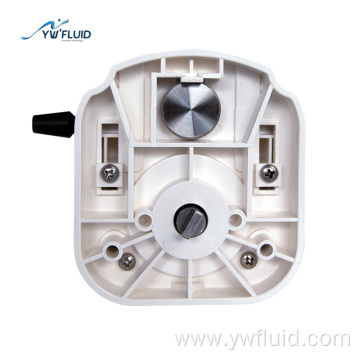 Automatic tubing retention peristaltic pump head